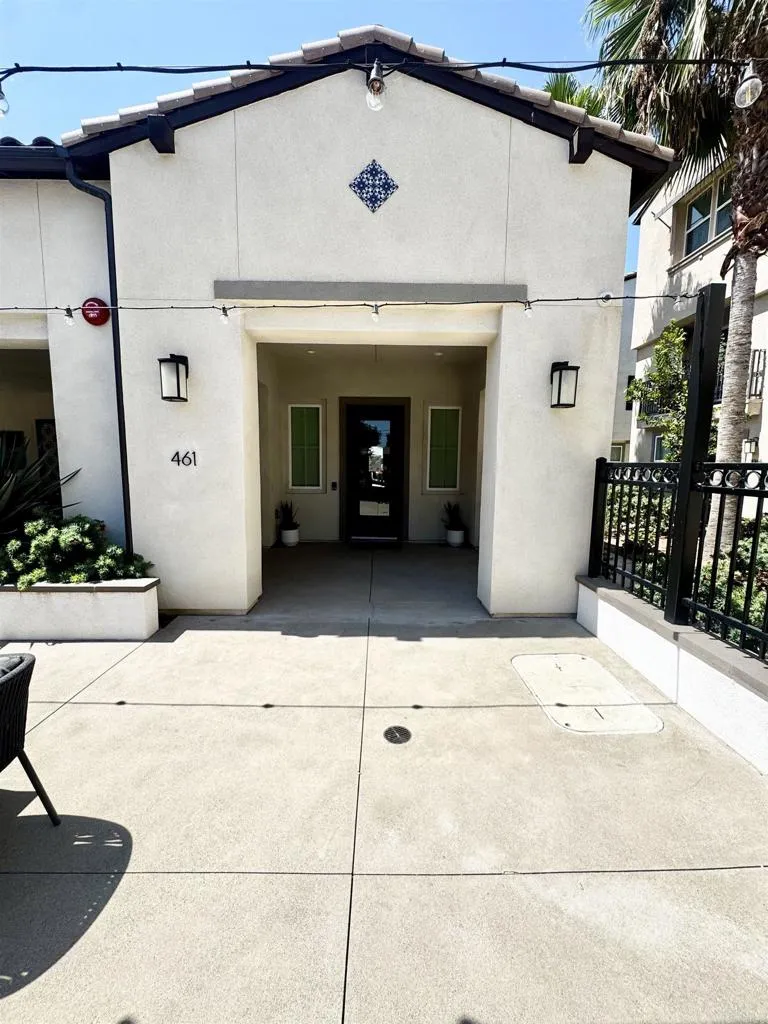 468 Carina Glen Escondido, CA 92025