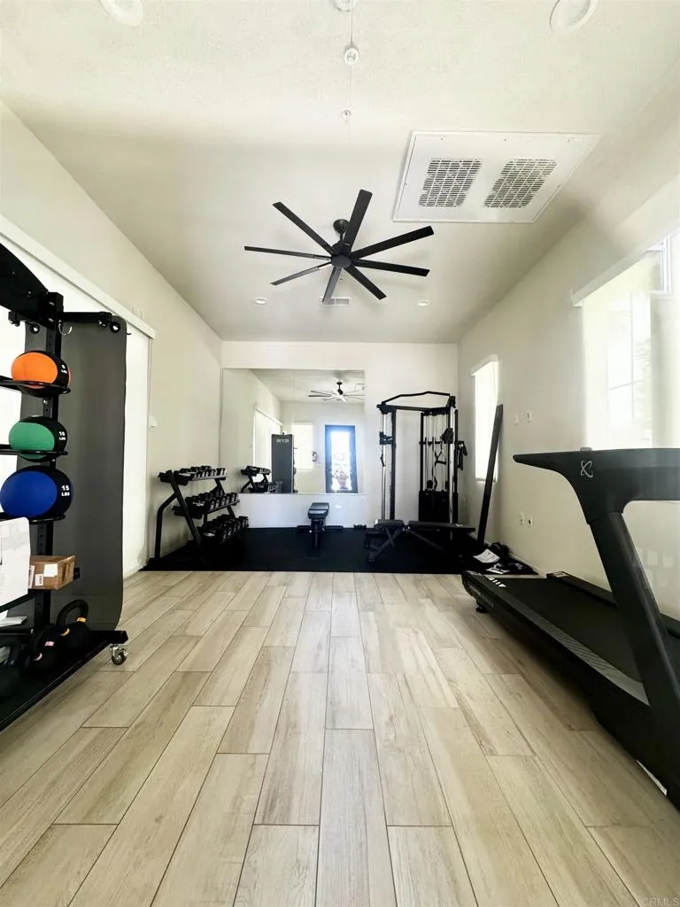 468 Carina Glen Escondido, CA 92025
