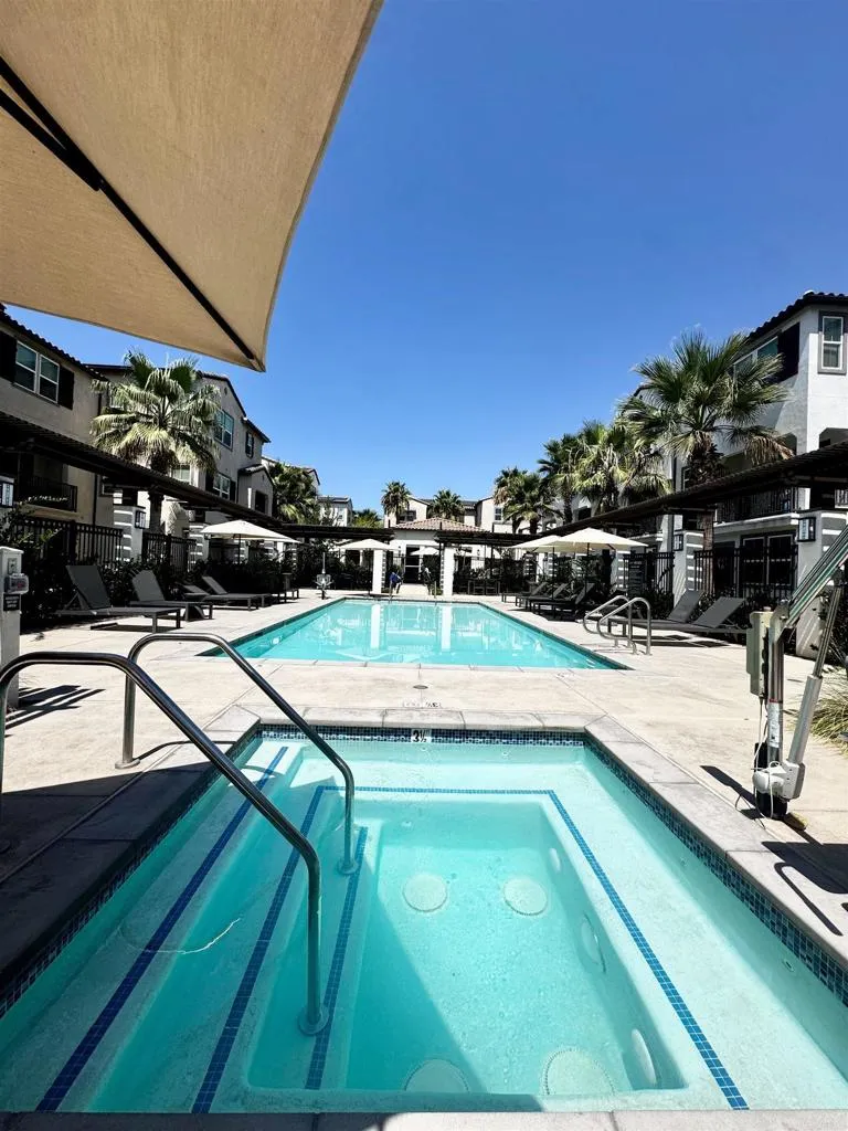 468 Carina Glen Escondido, CA 92025