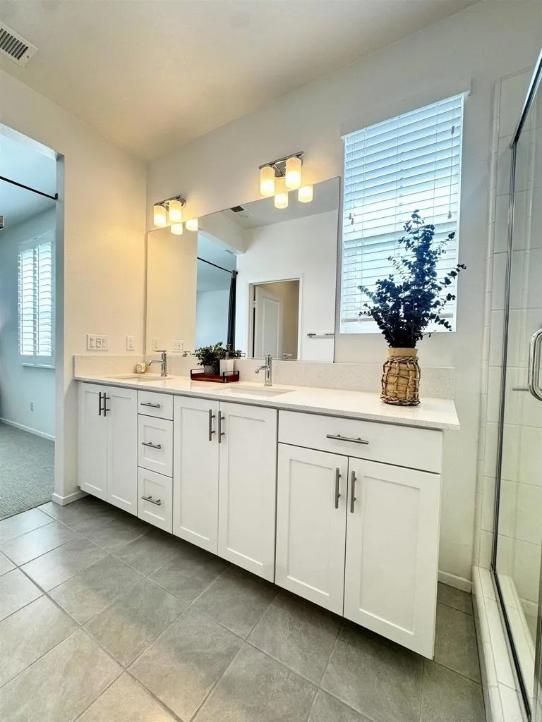468 Carina Glen Escondido, CA 92025