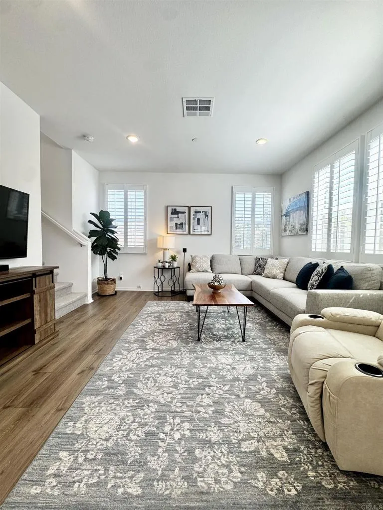 468 Carina Glen Escondido, CA 92025