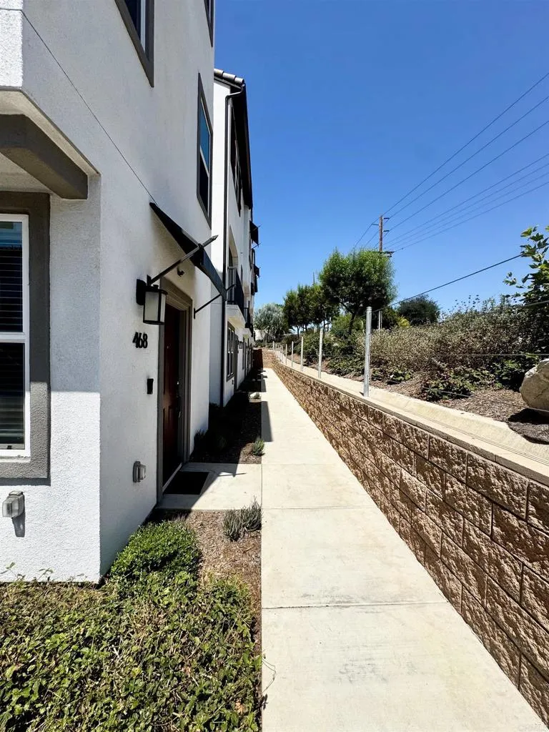 468 Carina Glen Escondido, CA 92025
