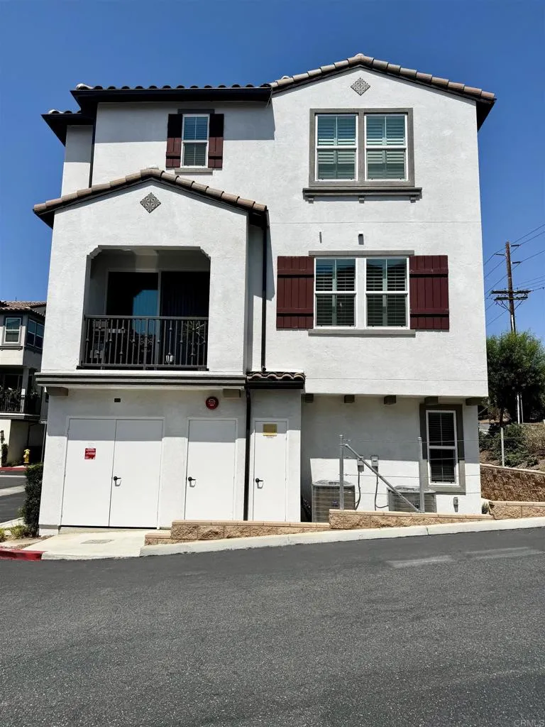 468 Carina Glen Escondido, CA 92025