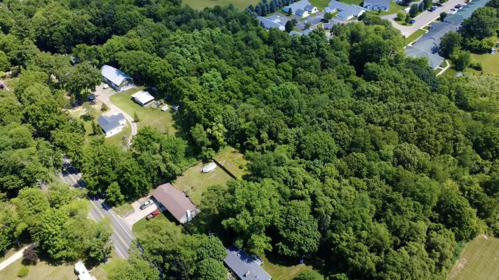 7705 Youngman Road Greenville, MI 48838