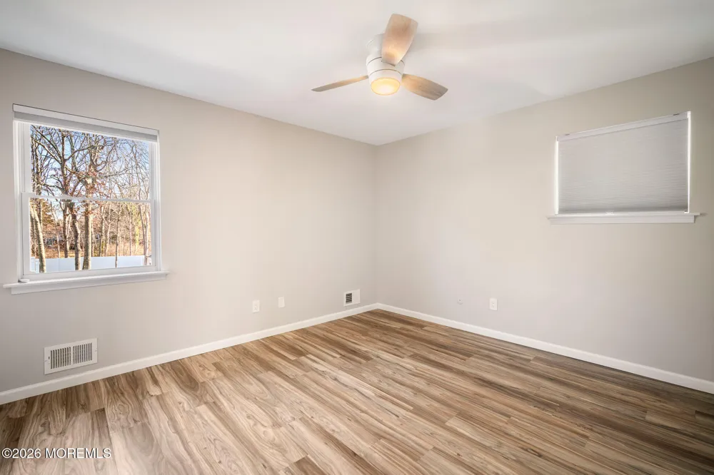 12 6th Street Barnegat, NJ 08005