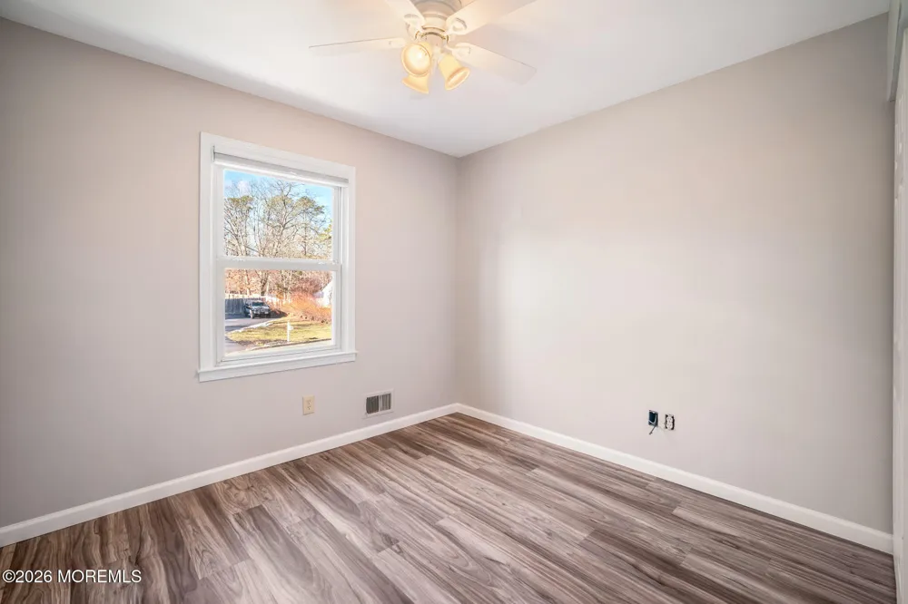 12 6th Street Barnegat, NJ 08005