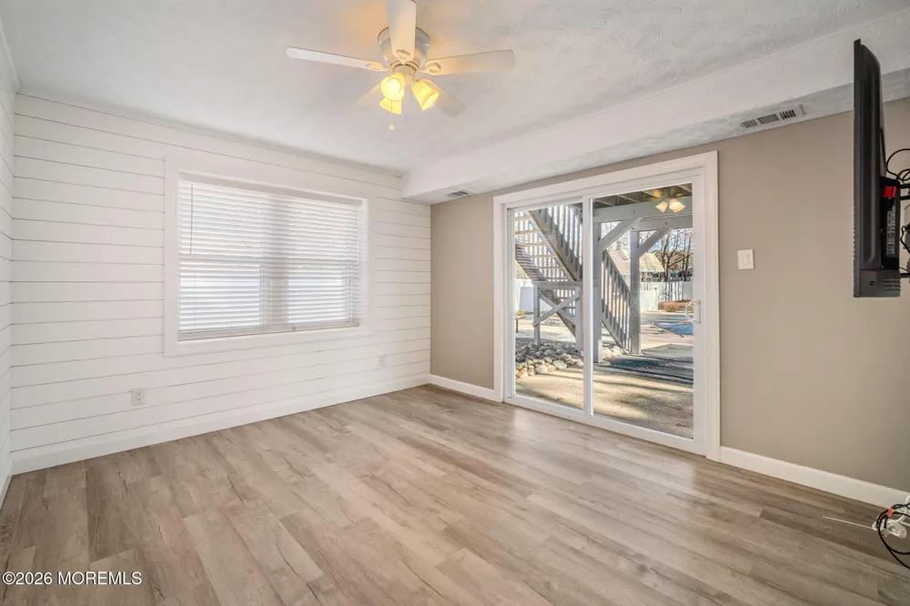 12 6th Street Barnegat, NJ 08005