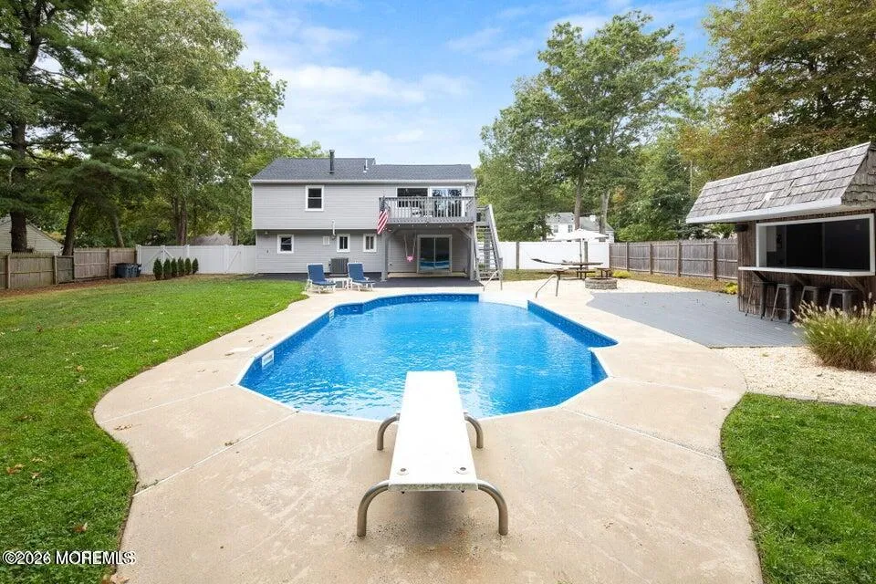 12 6th Street Barnegat, NJ 08005