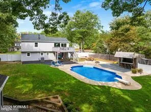 12 6th Street Barnegat, NJ 08005