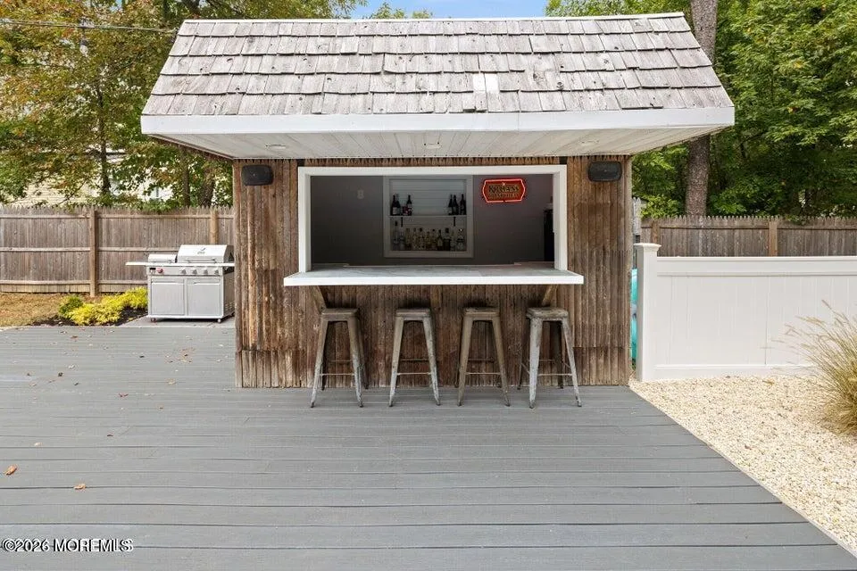 12 6th Street Barnegat, NJ 08005