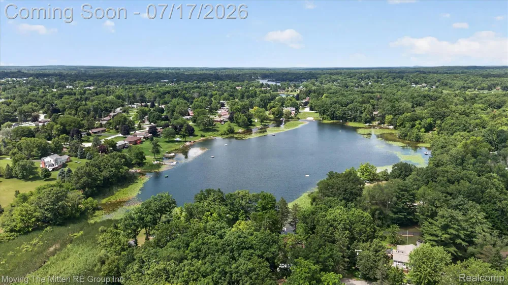 744 S Park Street Highland Charter Township, MI 48356