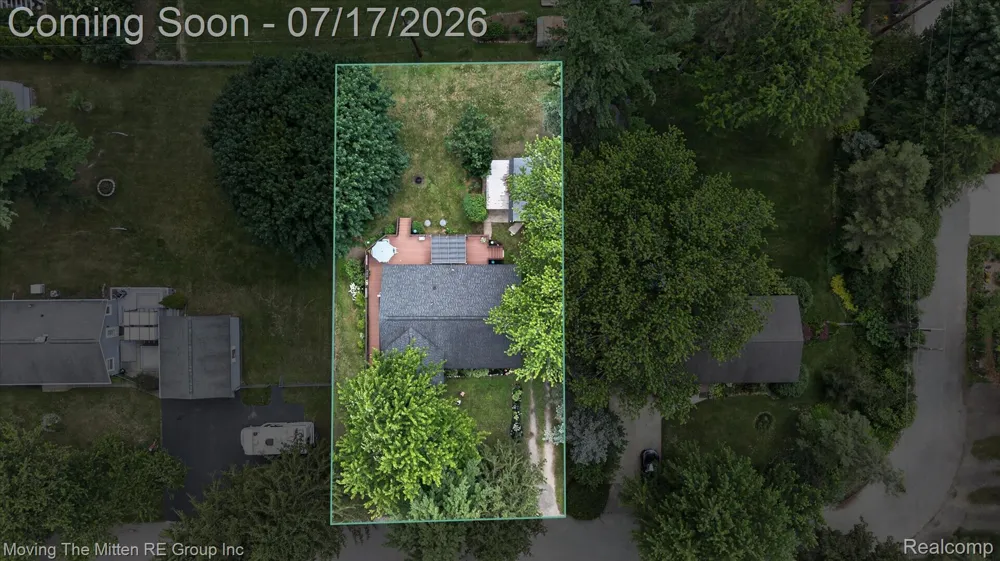 744 S Park Street Highland Charter Township, MI 48356