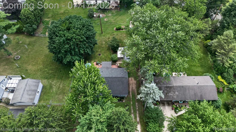 744 S Park Street Highland Charter Township, MI 48356