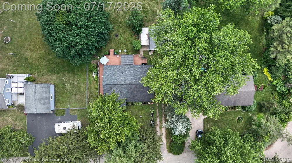 744 S Park Street Highland Charter Township, MI 48356