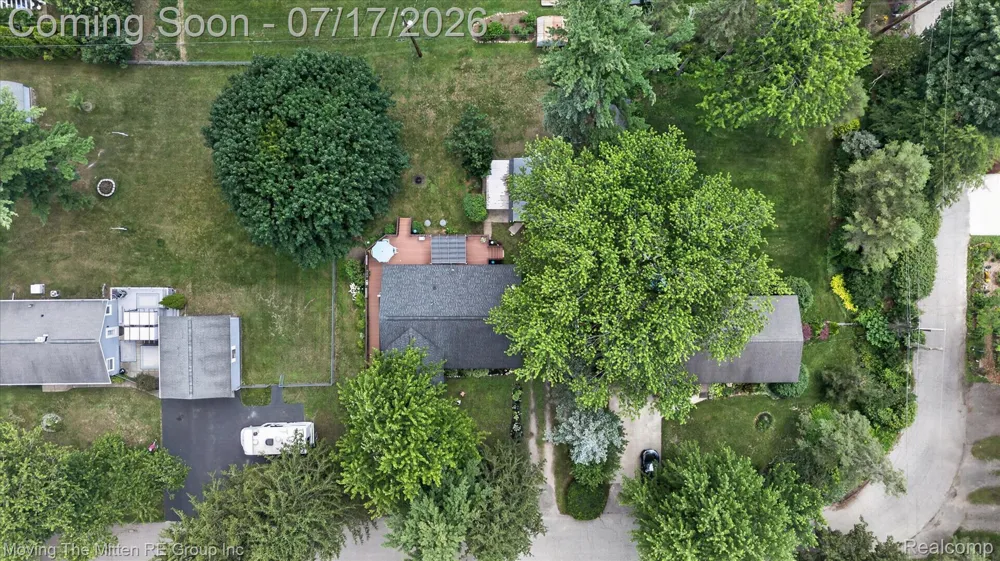744 S Park Street Highland Charter Township, MI 48356