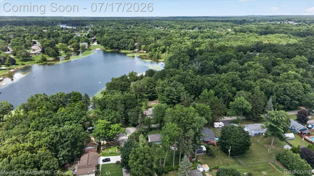 744 S Park Street Highland Charter Township, MI 48356
