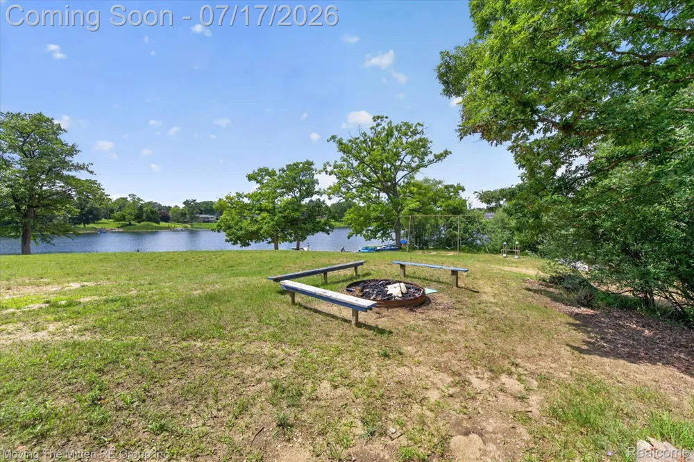 744 S Park Street Highland Charter Township, MI 48356