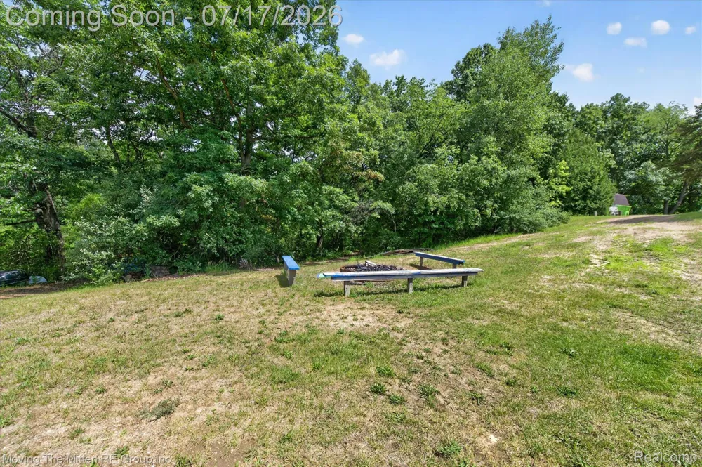 744 S Park Street Highland Charter Township, MI 48356