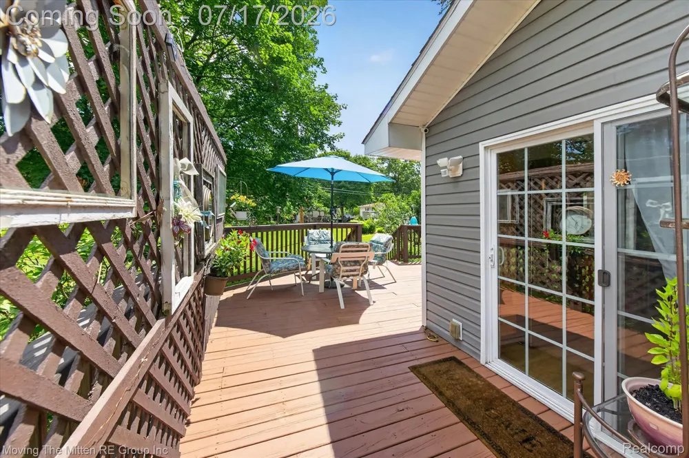 744 S Park Street Highland Charter Township, MI 48356