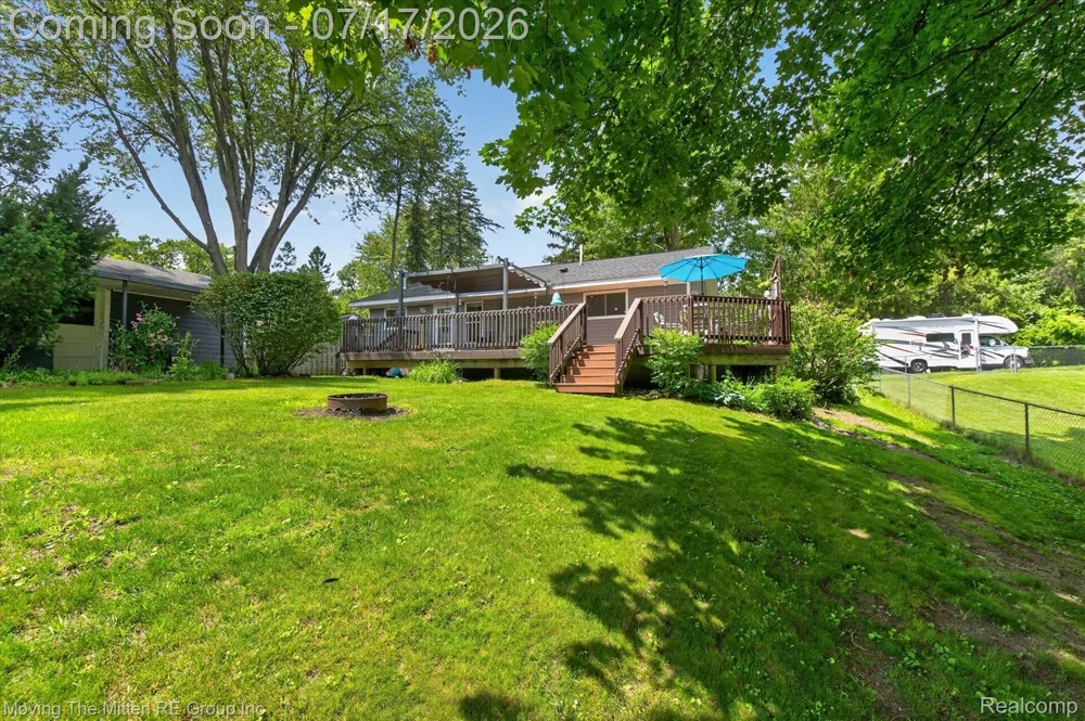 744 S Park Street Highland Charter Township, MI 48356