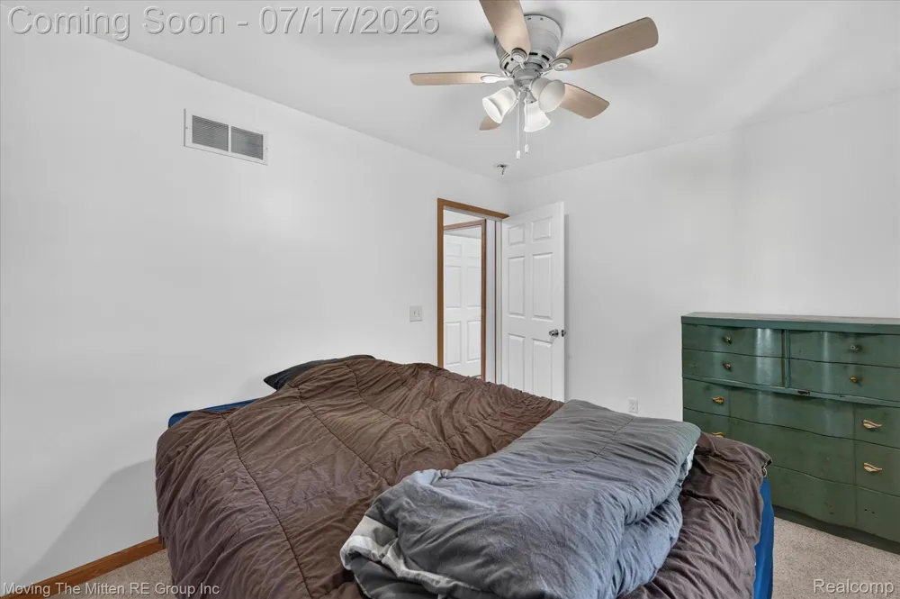 744 S Park Street Highland Charter Township, MI 48356