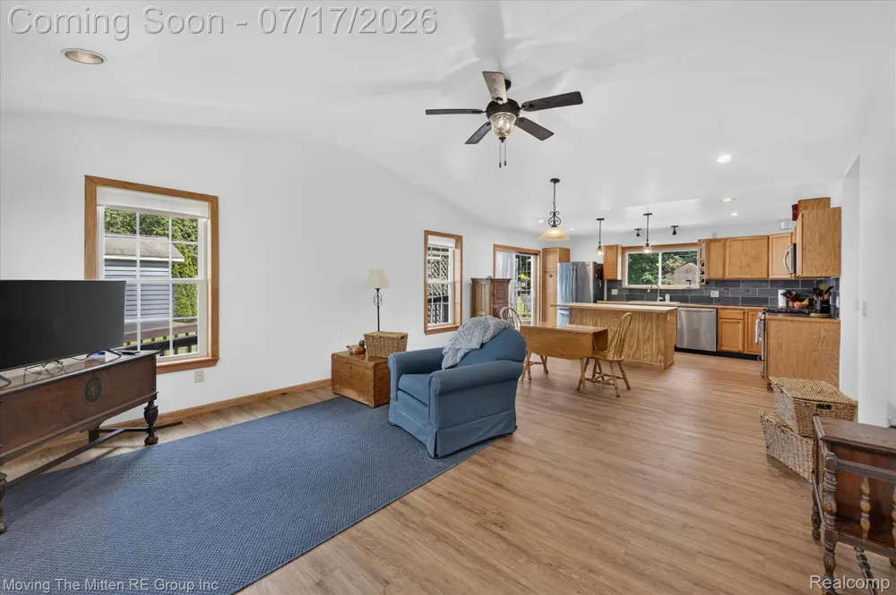 744 S Park Street Highland Charter Township, MI 48356