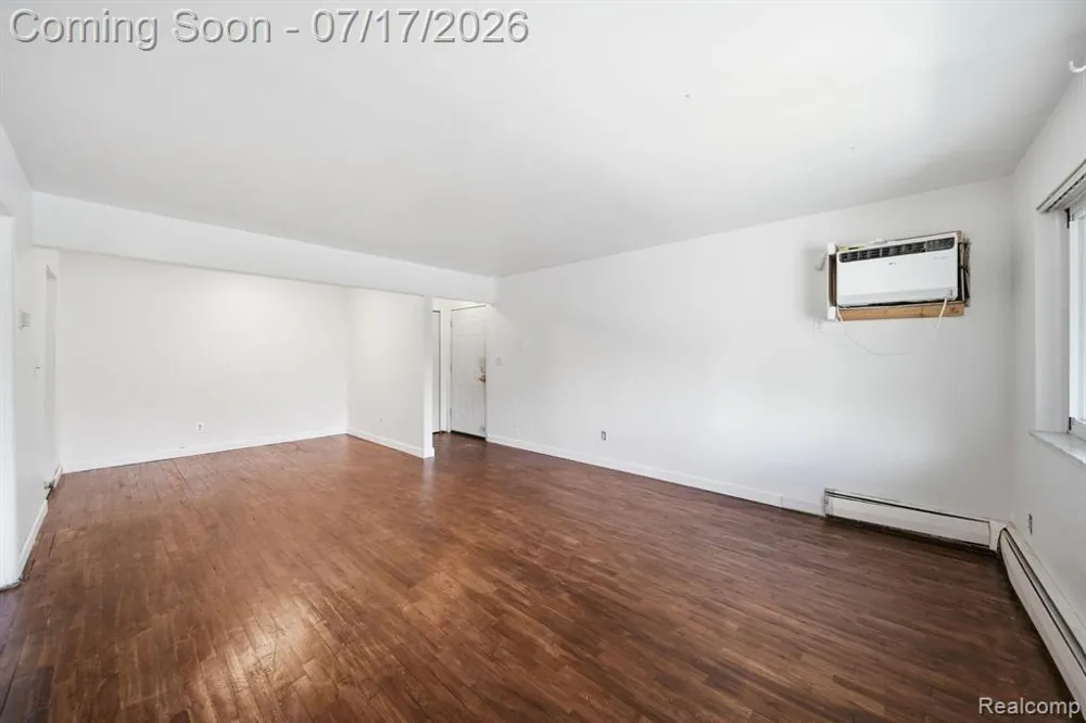525 Fairbrook Street #207 Northville City, MI 48167