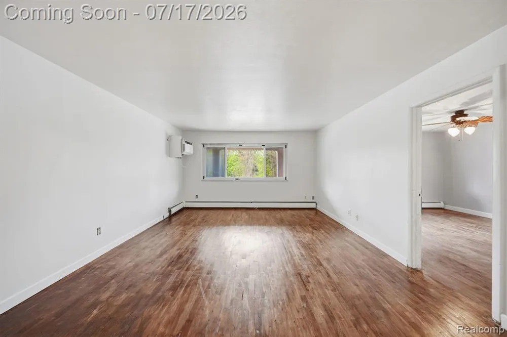 525 Fairbrook Street #207 Northville City, MI 48167