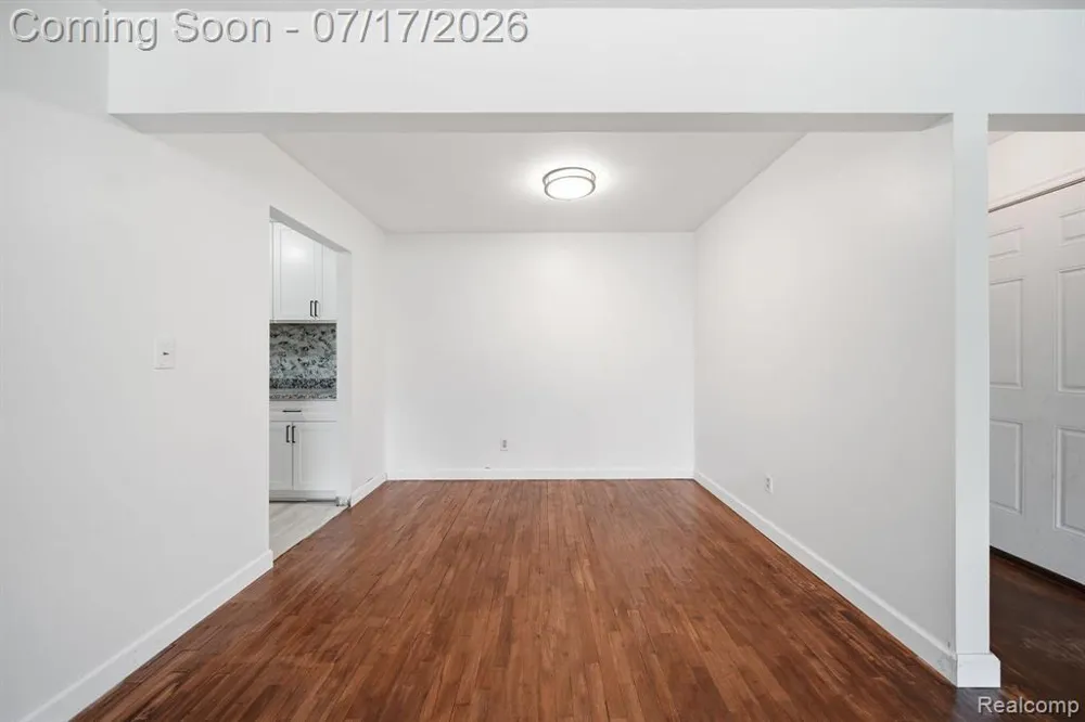525 Fairbrook Street #207 Northville City, MI 48167