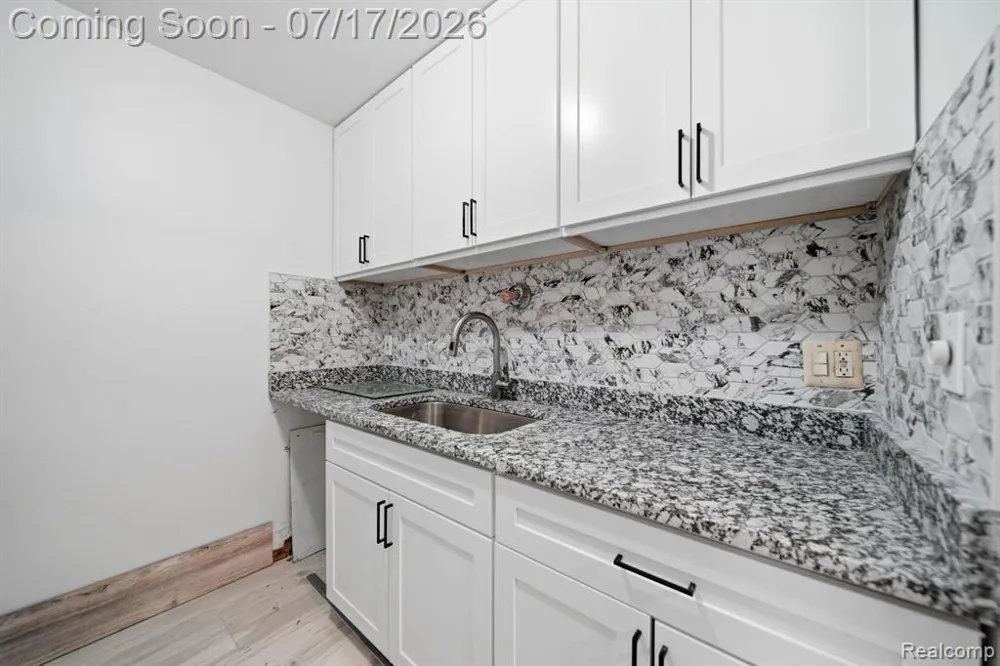 525 Fairbrook Street #207 Northville City, MI 48167