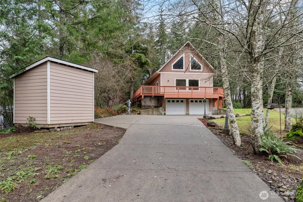 120 W Prairie Loop Road Elma, WA 98541