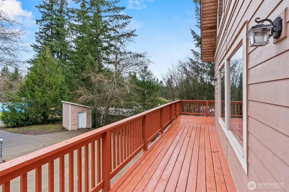 120 W Prairie Loop Road Elma, WA 98541