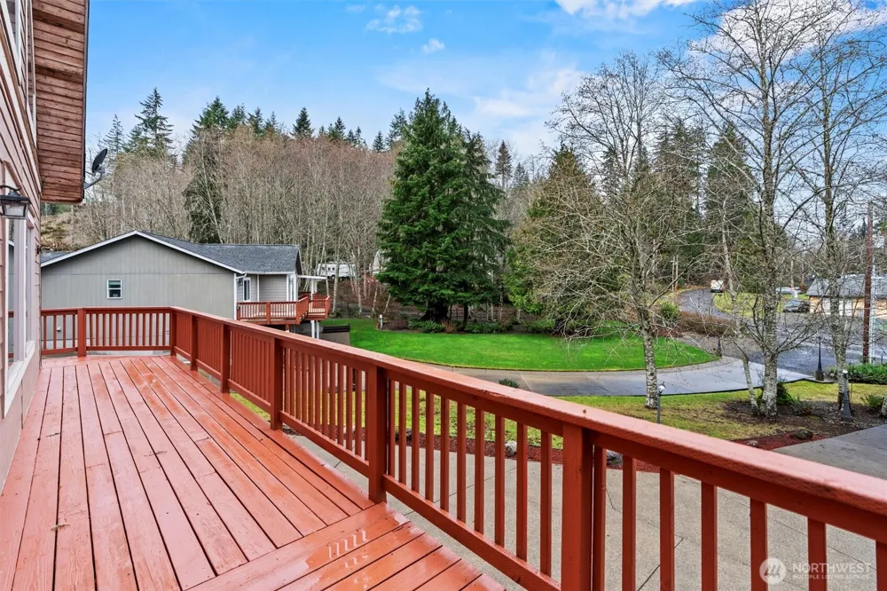 120 W Prairie Loop Road Elma, WA 98541