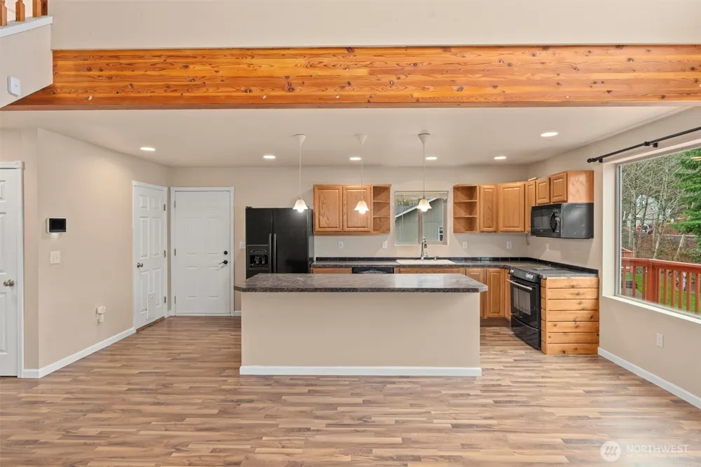 120 W Prairie Loop Road Elma, WA 98541