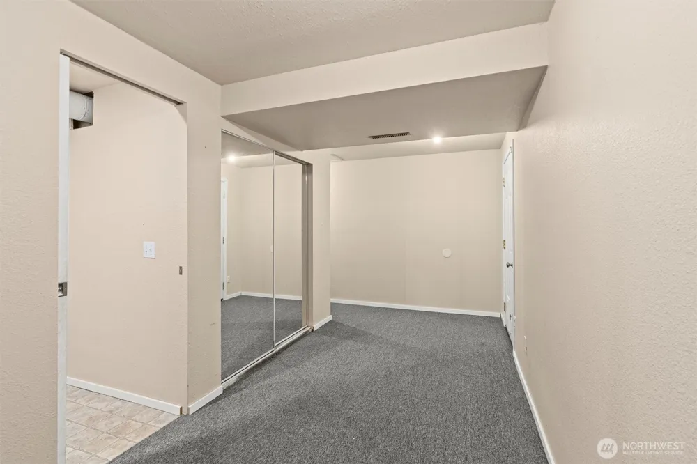 120 W Prairie Loop Road Elma, WA 98541