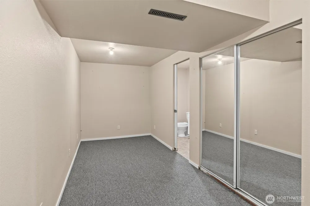 120 W Prairie Loop Road Elma, WA 98541