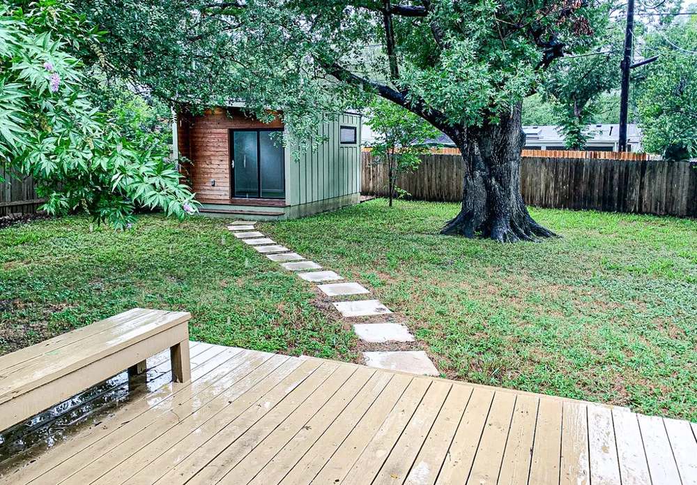 2704 Nottingham Lane Austin, TX 78704