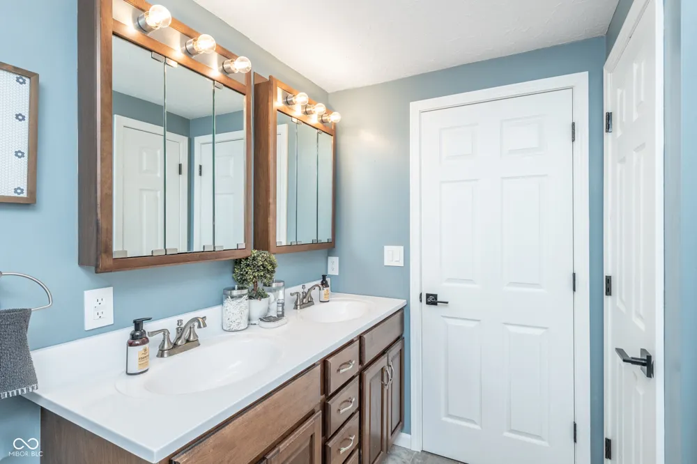 512 W Washington Street Alexandria, IN 46001