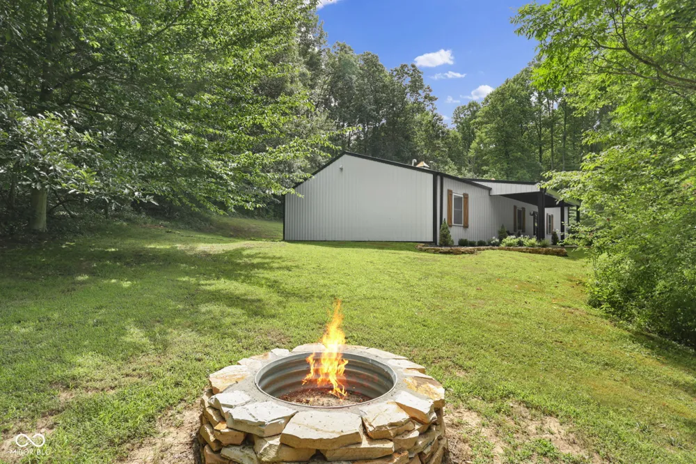 0 E Washboard Road Bloomfield, IN 47424