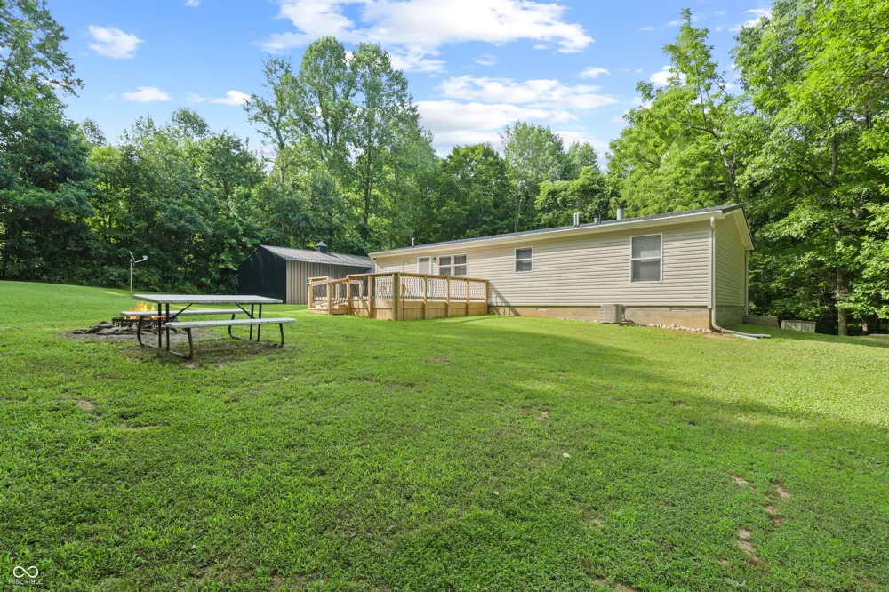 0 E Washboard Road Bloomfield, IN 47424