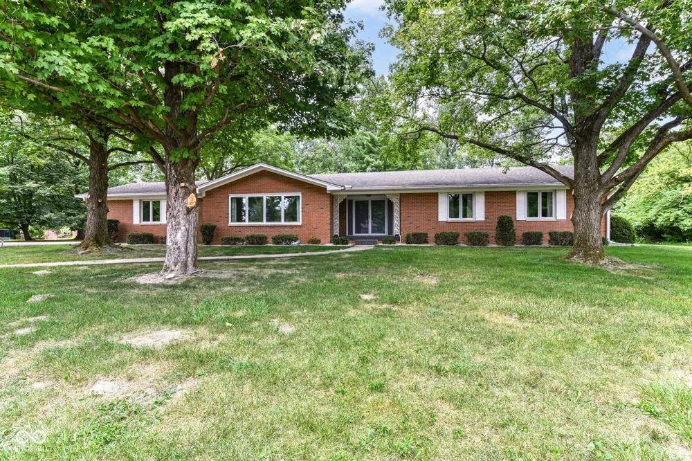 8836 Westminster Court Indianapolis, IN 46256
