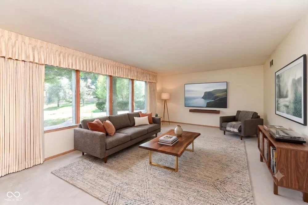 8836 Westminster Court Indianapolis, IN 46256