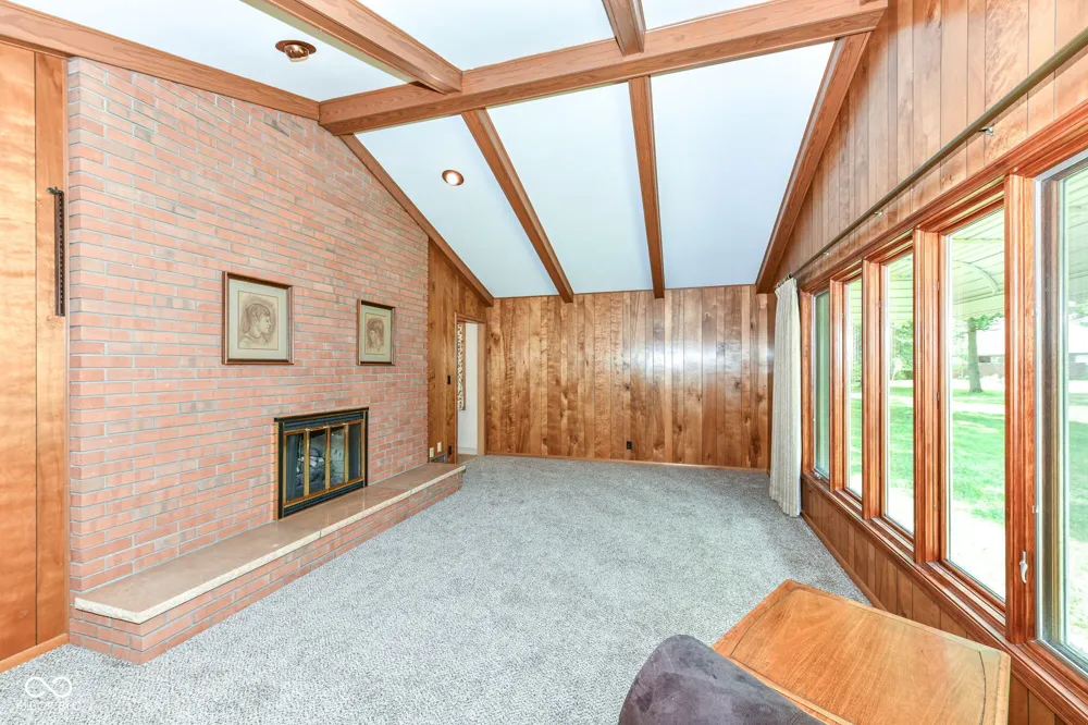 8836 Westminster Court Indianapolis, IN 46256