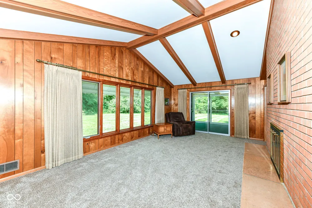 8836 Westminster Court Indianapolis, IN 46256