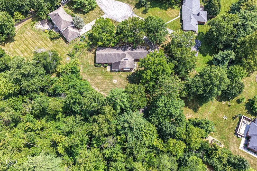 8836 Westminster Court Indianapolis, IN 46256
