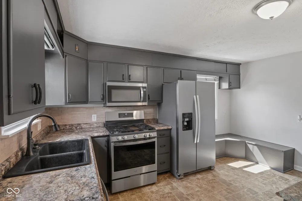 229 16th Avenue Beech Grove, IN 46107