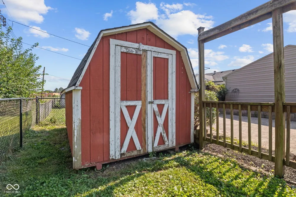 229 16th Avenue Beech Grove, IN 46107