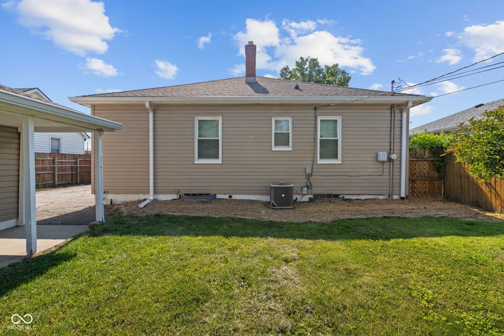 229 16th Avenue Beech Grove, IN 46107