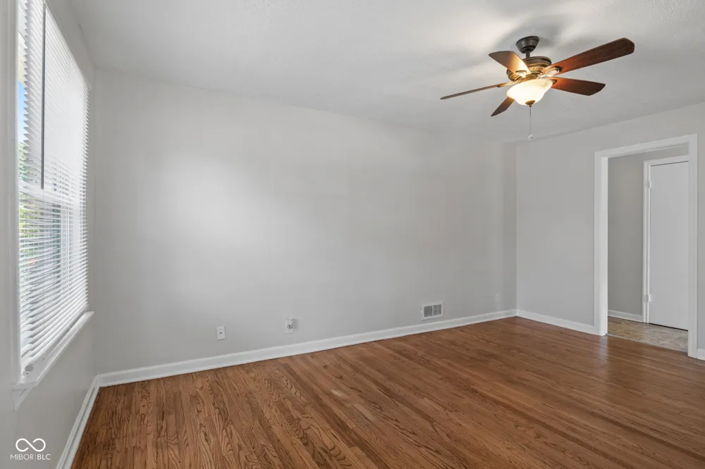 229 16th Avenue Beech Grove, IN 46107