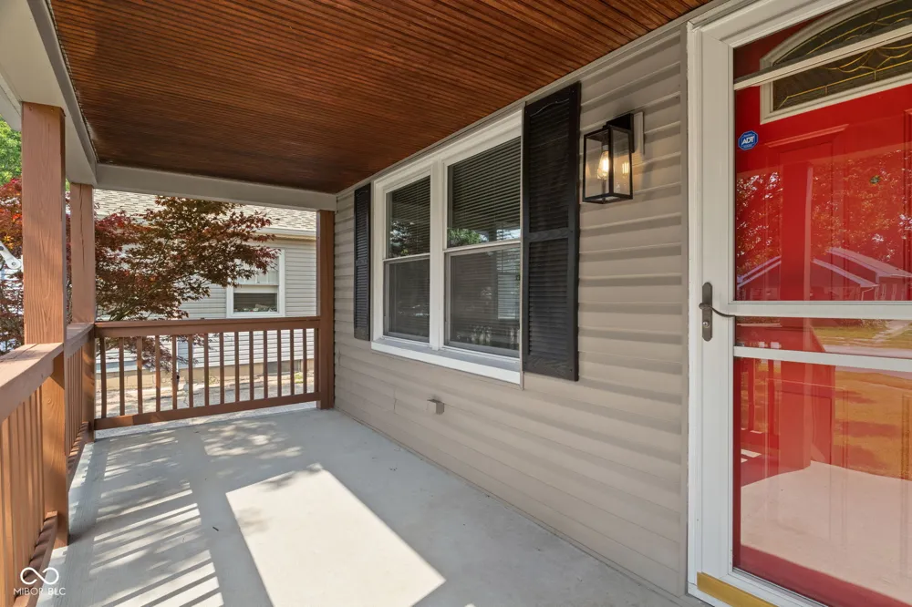 229 16th Avenue Beech Grove, IN 46107